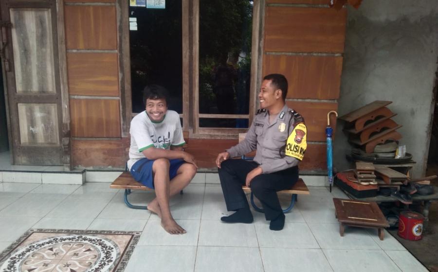 Blusukan Polisi RW Sambangi Warga Masyarakat