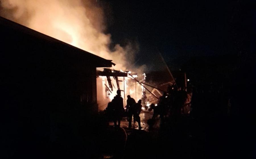 Terjadi Kebakaran, Polisi Lakukan Pengamanan Lokasi dan Selidiki Penyebab Kebakaran 