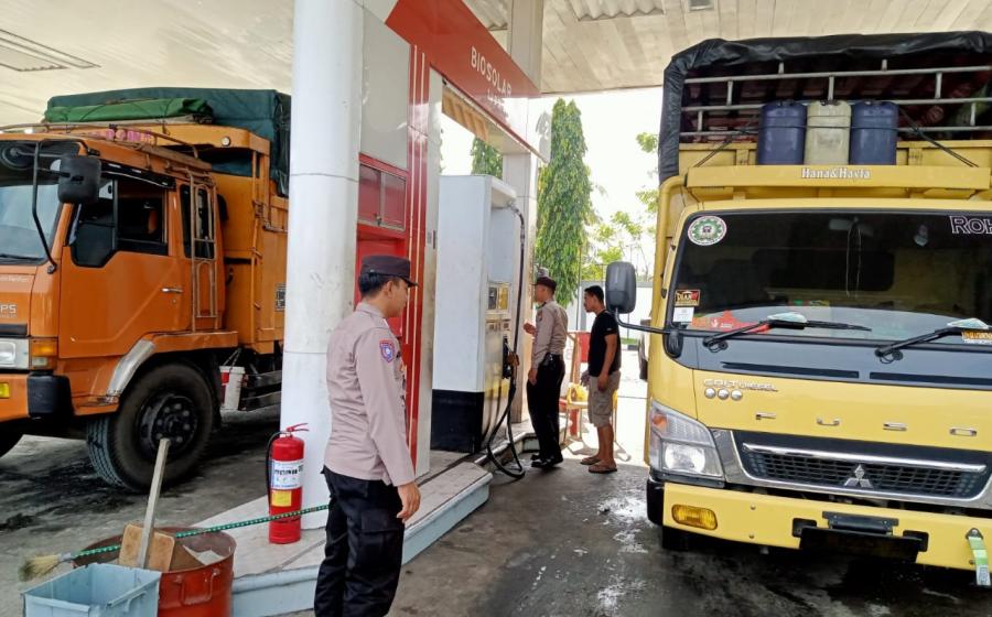Cegah Kecurangan Pengisian BBM di SPBU, Polsek Maje Laksanakan Pengamanan 