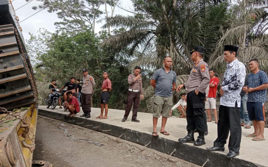 Pasca Tronton Masuk Siring, Kapolsek Batiknau Pantau Langsung ke Lapangan