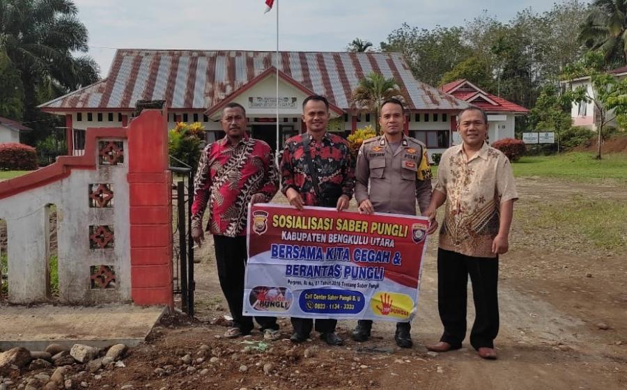 Cegah Pungutan Liar, Bhabinkamtibmas Polsek Padang Jaya Gelar Sosialisasikan Saber Pungli