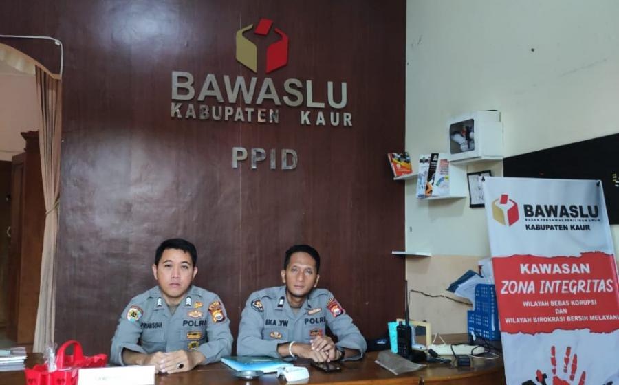 Dalam Rangka OMB 2023, Personel Polres Kaur Patroli di Kantor Bawaslu 