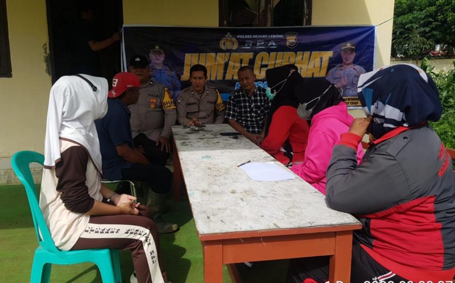 Polsek Curup Gelar Kegiatan Jumat Curhat di Desa Kampung Baru