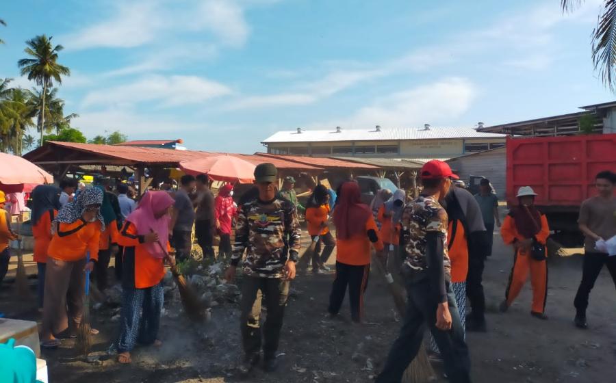 Kapolsek Kaur Selatan Ikuti Baksos dan Karya Bakti Kodim 0408/BS-KAUR dalam Rangka Peringati Hari Juang TNI AD 