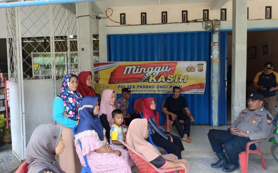 Minggu Kasih, Polsek Padang Guci Hulu Gali Informasi Kamtibmas bersama Warga Desa Bungin Tambun III