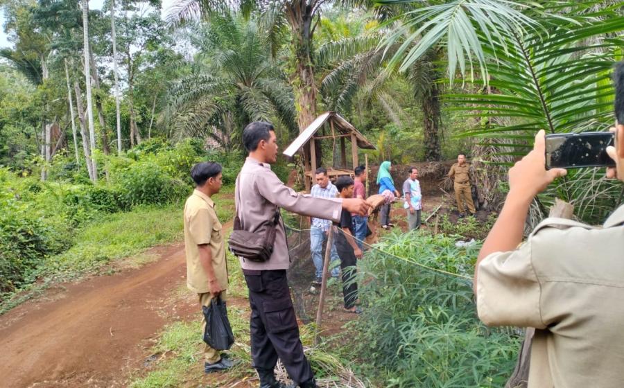 Bhabinkamtibmas Polsek Lais Hadiri Monev Pemberdayaan Ketahanan Pangan Kolam Ikan Nila di Desa Suka Langu 