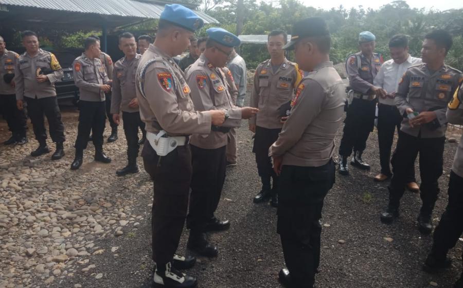 Wujudkan Anggota Polri yang Disiplin Wakapolres bersama Sie Propam Polres Bengkulu Utara Laksanakan Gaktibplin