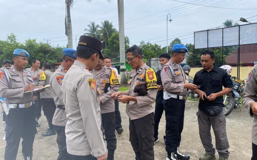 Gelar Gaktiblin Wakapolres bersama Sie Propam Polres Bengkulu Utara Cek Sikap Tampang dan Administrasi Personel Polsek Kerkap