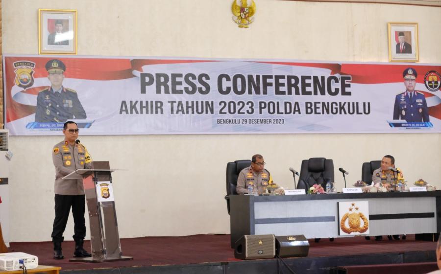 Kapolda Bengkulu Pimpin Konferensi Pers Akhir Tahun 2023