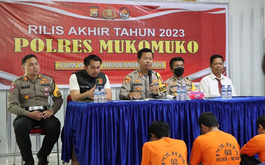 Penutup Release Akhir Tahun 2023, Sat Reskrim Polres Mukomuko Ungkap Kasus Penipuan 