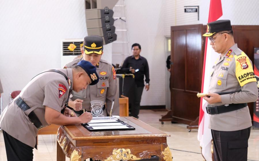 Kapolda Bengkulu Pimpin Sertijab 3 PJU dan 3 Kapolres 