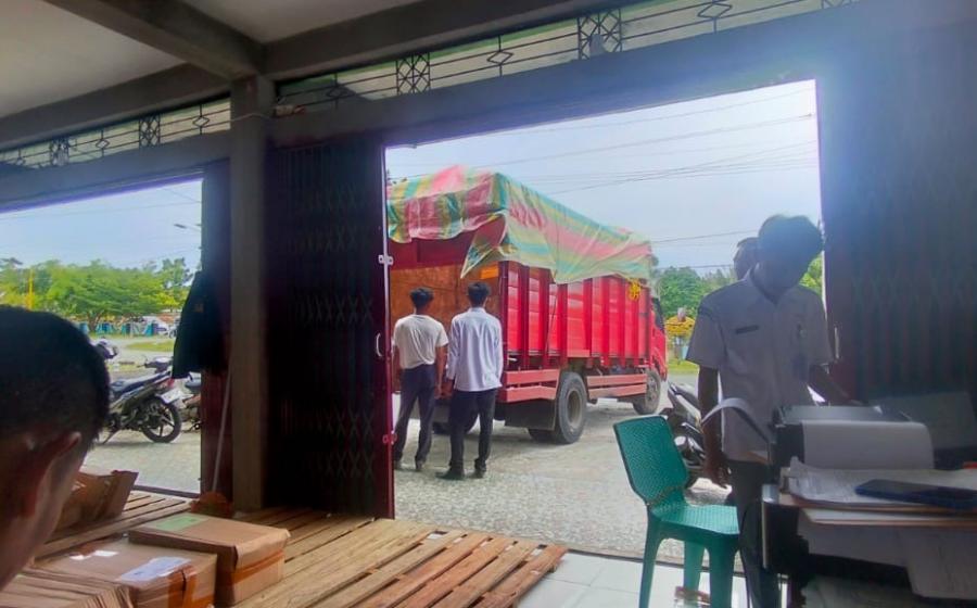 Polres Kaur Lakukan Pengamanan Penerimaan Formulir C Hasil Plano dan C Hasil Salinan Pemilu 2024
