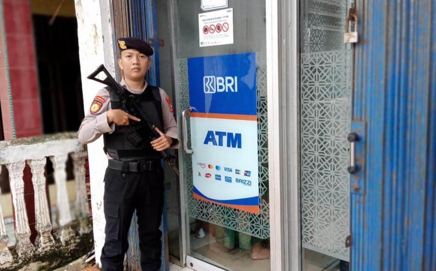 Personel Polres Kaur Lakukan Pengecekan dan Patroli Objek Vital  