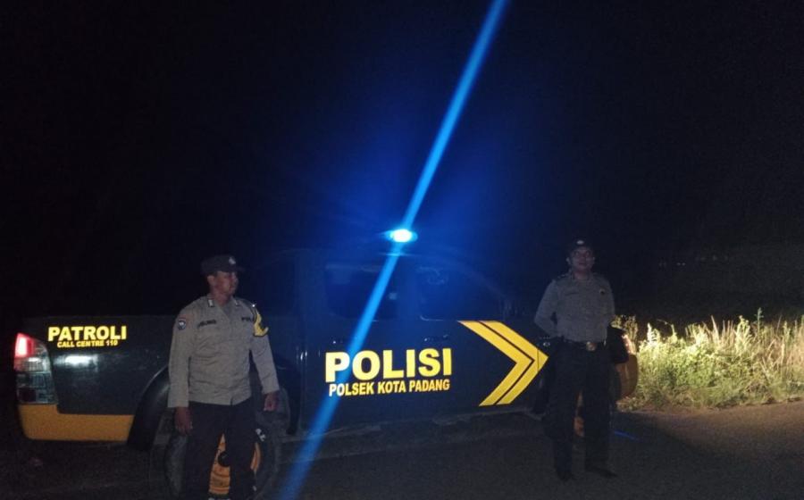 Berikan Pengamanan kepada Pengendara, Polsek Kotapadang Patroli Rutin di Jalan Lintas