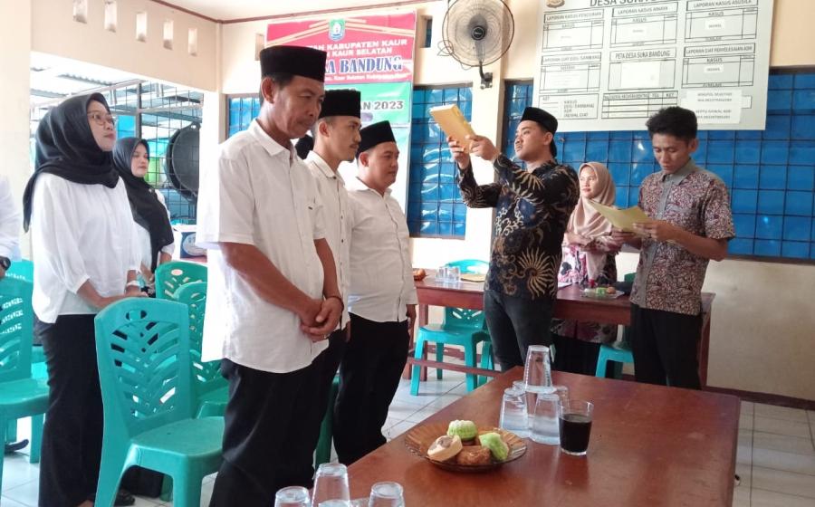 Pastikan Pelantikan KPPS Berjalan Lancar dan Aman, Polsek Kaur Selatan Laksanakan Monitoring 