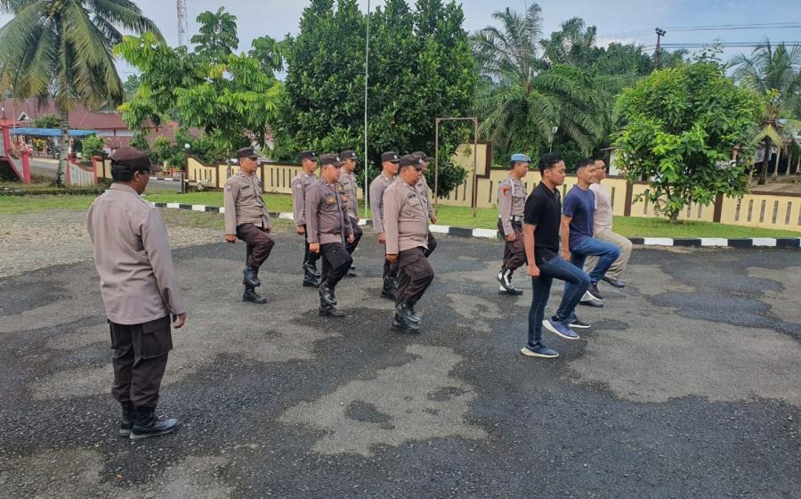 Latih Kekompakan, Polsek Giri Mulya Rutin Latihan Perdaspol 