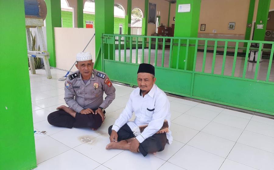 Sambangi Tokoh Agama, Bhabinkamtibmas Polres BU Sampaikan Pesan Kamtibmas