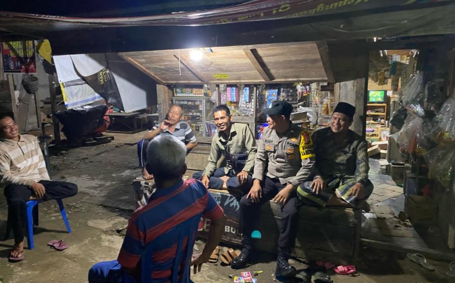 Personel Polsek Muara Sahung Patroli Presisi Diseputaran Pemukiman Penduduk