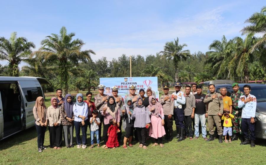 Program Mudik Gratis, Polres Mukomuko Lepas 30 Pemudik 