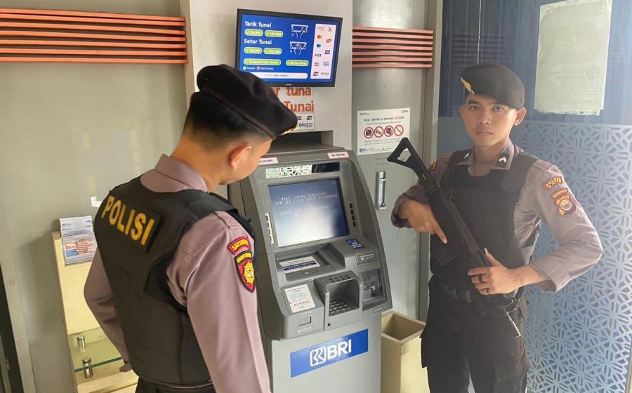 Pengamanan Objek Vital, Personel Polres Kaur Patroli Cek ATM 