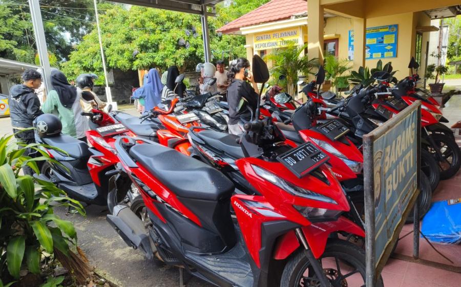 Polsek Kampung Melayu Layani Penitipan Sepeda Motor Saat Mudik