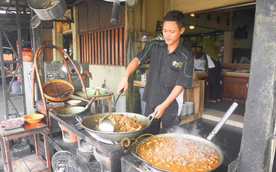 Nasabah KUR BRI, Sate Klathak Pak Pong Jadi Primadona Wisata Kuliner Saat Mudik Lebaran ke Yogyakarta