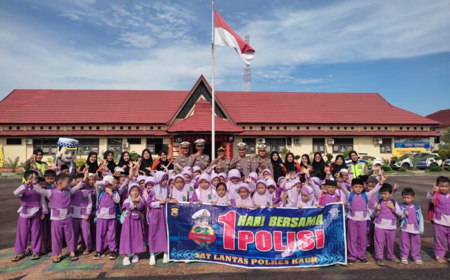 Satlantas Polres Kaur Gelar Kegiatan Sehari Bersama Pocil 