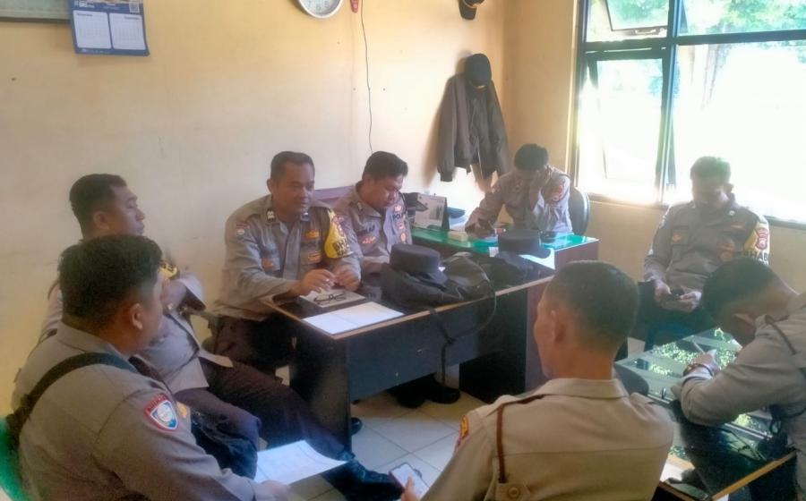 Tingkatkan Kinerja, Sat Binmas Polres Bengkulu Utara Laksanakan Anev Mingguan 