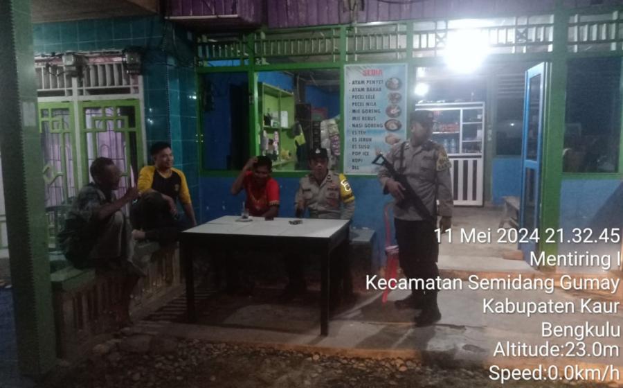 Antisipasi Tindak Kejahatan dan Gangguan Kamtibmas Lainnya, Polsek Kaur Tengah Patroli Dialogis 
