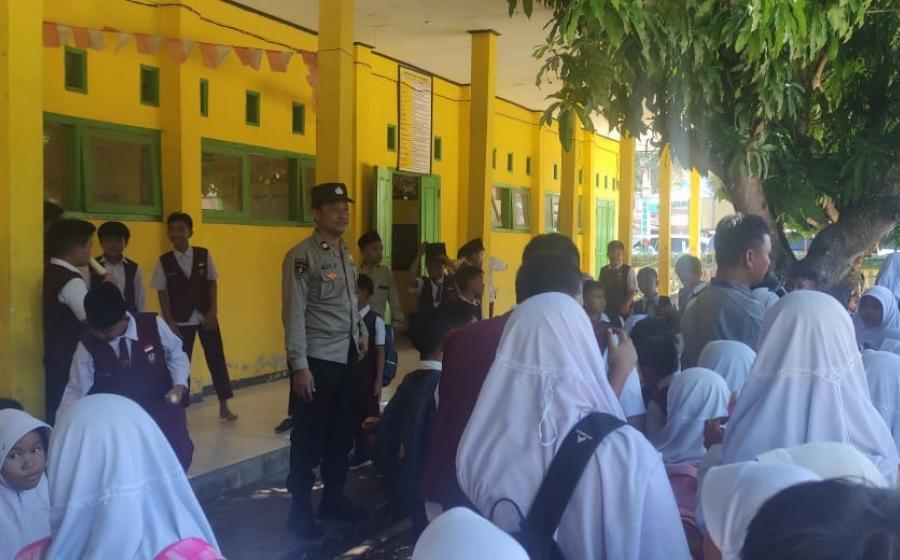 Sampaikan Imbauan Kamtibmas Kepada Pelajar, Polres Kaur dan Polsek Jajaran Laksanakan Police Go To School  