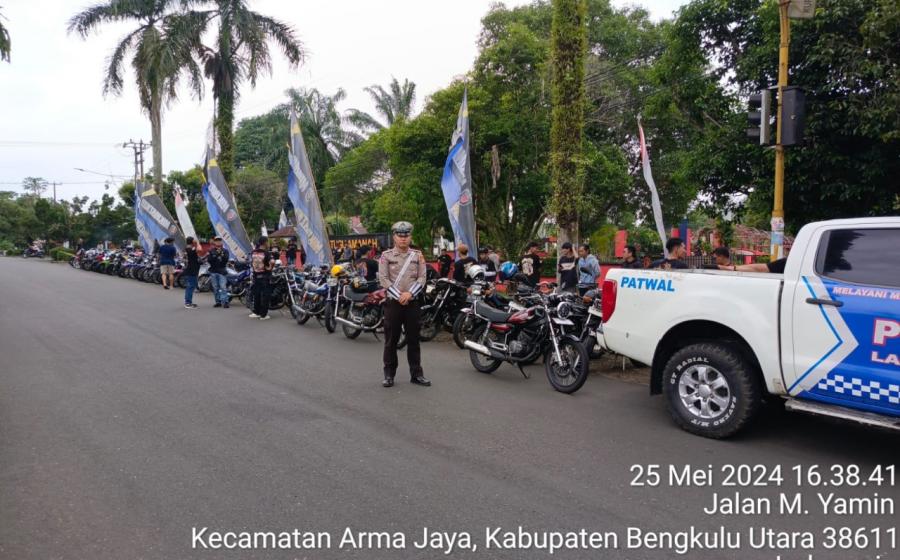 Satlantas Polres Bengkulu Utara Polda Bengkulu Laksanakan Pengawalan Komunitas Sepeda Motor Rx King