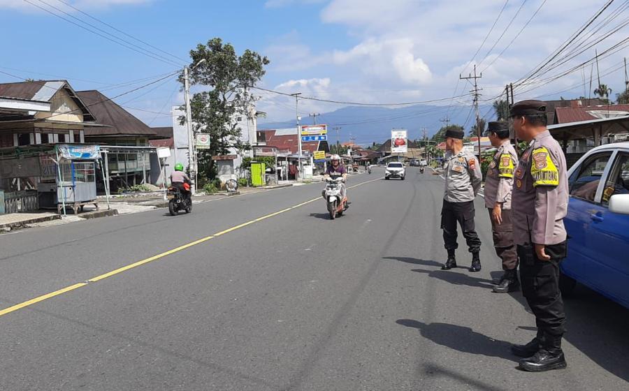 Antisipasi Tindak Pidana, Polsek Curup Gelar Patroli Rutin Sekaligus Sambangi Warga