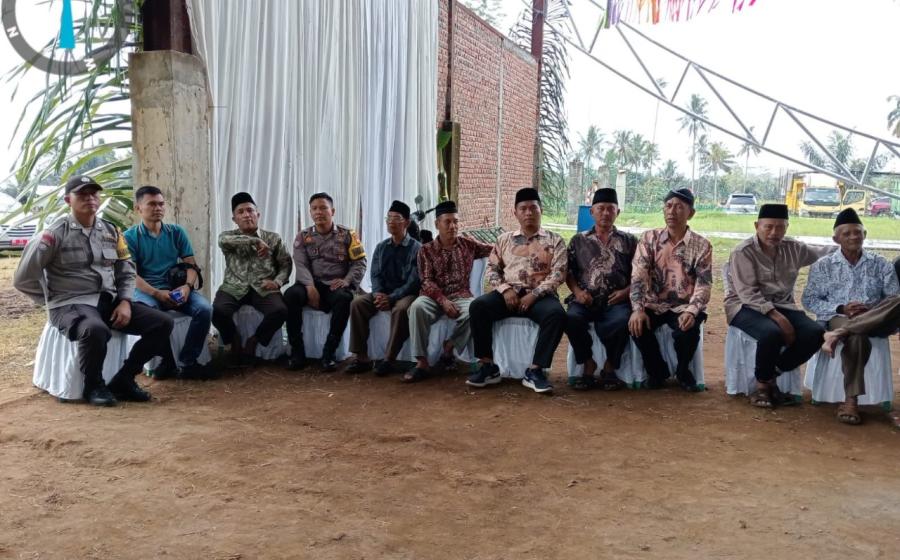 Polsek Sindang Kelingi Hadiri Kegiatan Acara Sedekah Bumi di Desa Belitar Muka 