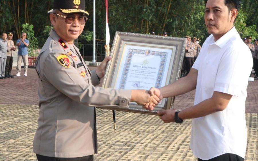 Raih IKPA Sempurna Tahun 2023, Kapolda Serahkan Penghargaan Kepada Dir Reskrimum Polda Bengkulu