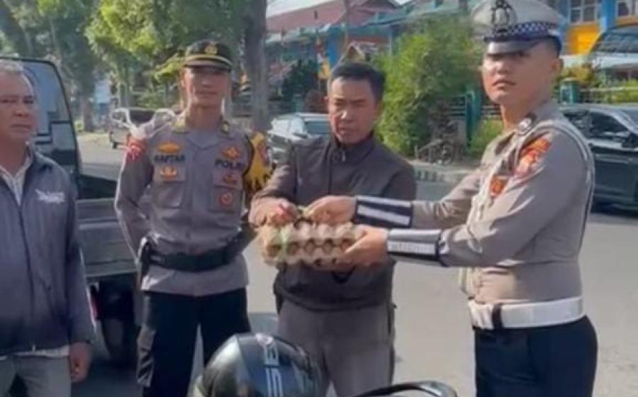 Polres Rejang Laksanakan Kegiatan Selasa Berbagi Kepada Warga Kurang Mampu