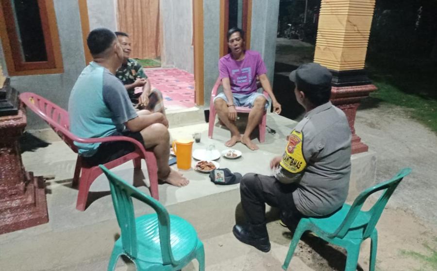 Anggota Polsek Muara Sahung Patroli di Pemukiman Penduduk Beri Kenyamanan