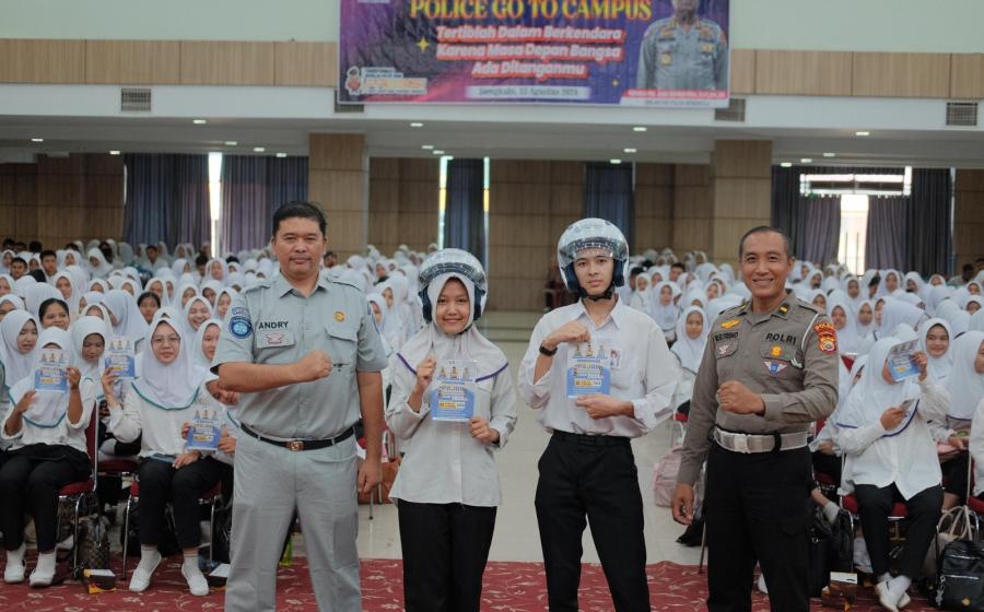  Jasa Raharja Bersama Polda Bengkulu Melakukan Sosialisasi Keselamatan Dan Patuh Pajak Di Poltekkes Bengkulu