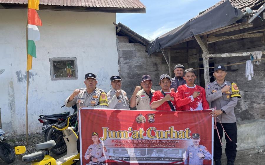 Sampaikan Pesan Jaga Kamtibmas, Polsek Sindang Dataran Jumat Curhat Bersama Warga 