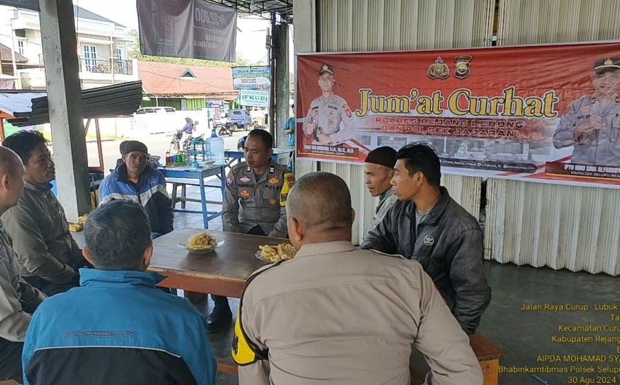 Polsek Sindang Kelingi Gelar Jumat Curhat Sampaikan Pesan Kamtibmas kepada Warga 