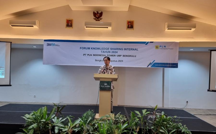 Manager UBP Bengkulu, Bapak Ariful Bahri memberikan sambutan dalam pembukaan Forum Knowledge Sharing Internal Tahun 2024