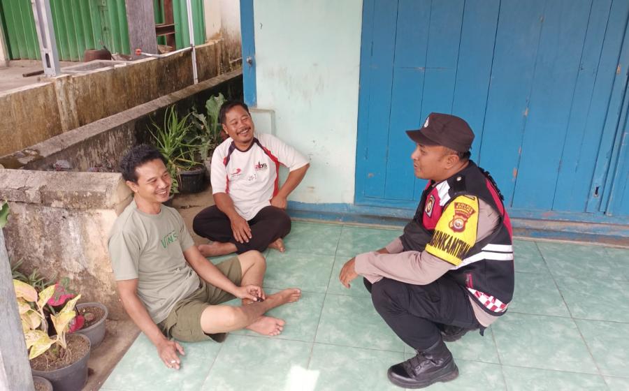 KRYD Patroli Siang Anggota Polsek Semidang Alas Berikan Imbaun Kamtibmas Jelang Pilkada Tahun 2024