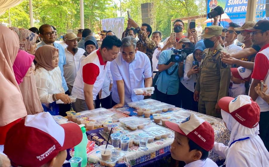 Sekjen Gerindra: Makan Siang Bergizi Gratis Akan Jadi Prioritas Prabowo Usai Dilantik
