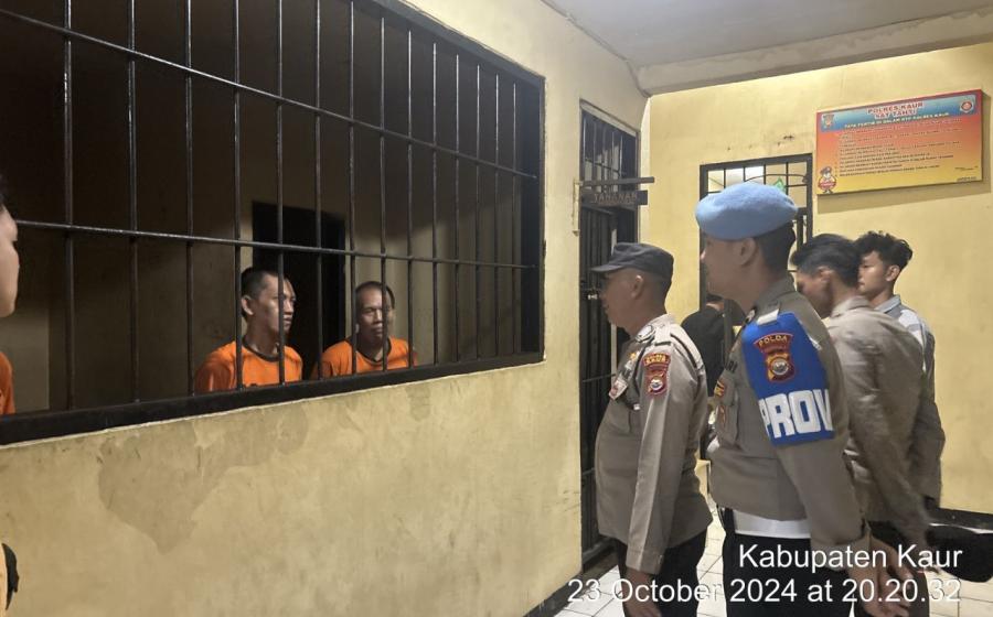 Pastikan Aman, Piket Pawas Polres Kaur Cek dan Kontrol Ruang Tahanan