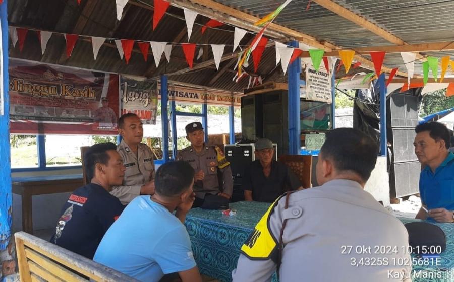 Cooling System Jelang Pilkada 2024, Polsek Selupu Rejang Gelar Minggu Kasih di Desa Kayu Manis
