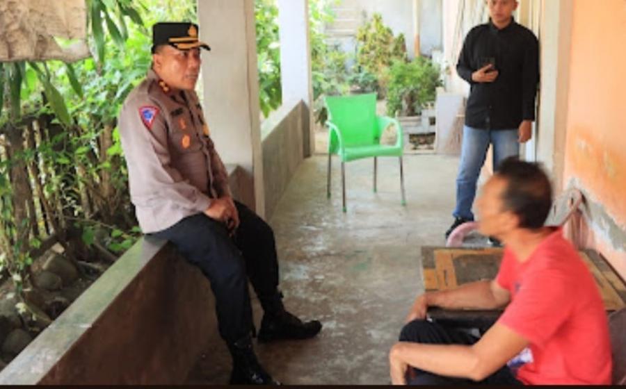 Polres Kaur Polda Bengkulu Melaksanakan Sambang Door to Door Menyongsong Pilkada Damai