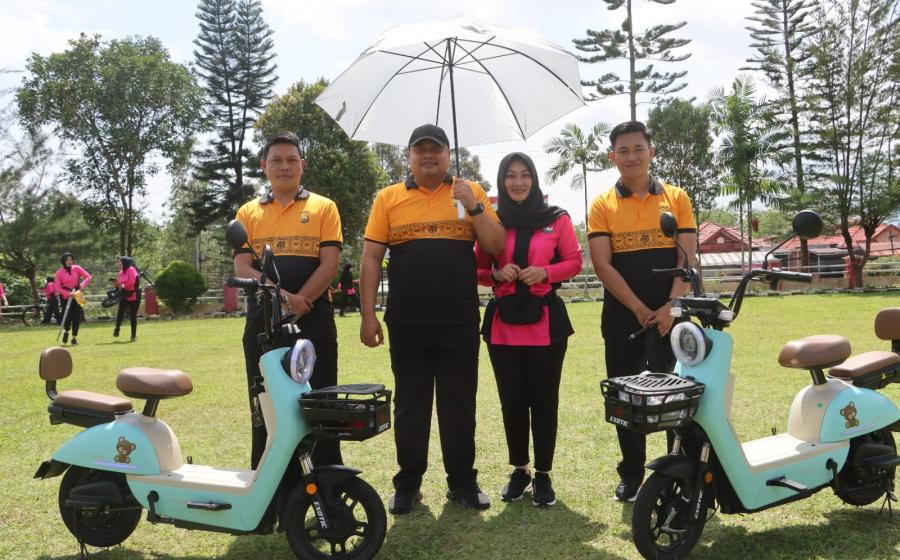 Jaga Kesehatan Tubuh, Polres Kepahiang Laksanakan Olahraga Bersama Dengan Bhayangkari