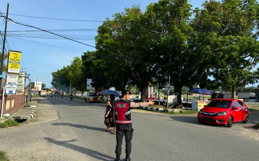 Sat Samapta Polres Kaur Gelar Pengaturan Lalu Lintas di Titik Rawan Kemacetan