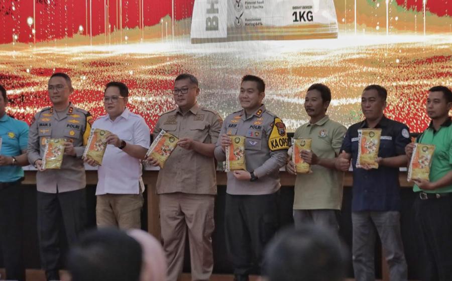 Irwasum Apresiasi Inovasi Jajaran Ciptakan Benih Jagung Bhayangkara 
