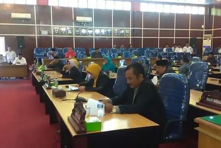 Paripurna Penyampaian Nota Rancangan APBD Kota Bengkulu Tahun 2018 