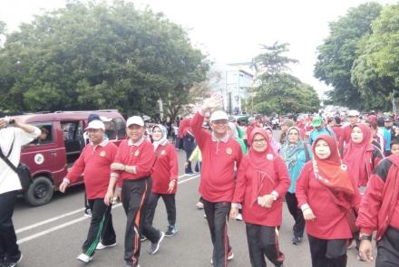 Asisten I Dan Kakanwil Ikut Dalam Jalan Santai